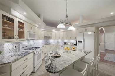 WELCOME to this BEAUTIFULLY maintained one story, 4 bedroom plus - photo 12