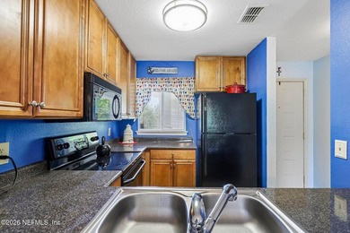 Private beach access, resort-style amenities, and a top-floor - photo 22