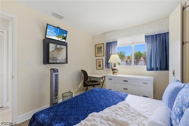 Centrally located and close to shopping and dining, this - photo 23