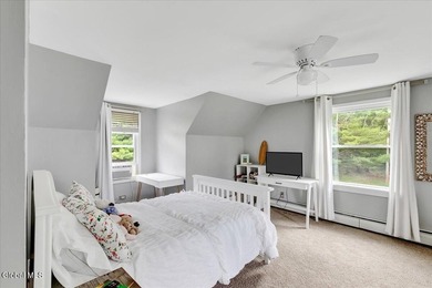 Don't miss this 3-bedroom, 2.5-bath Cape Cod on 0.6 acres - photo 32