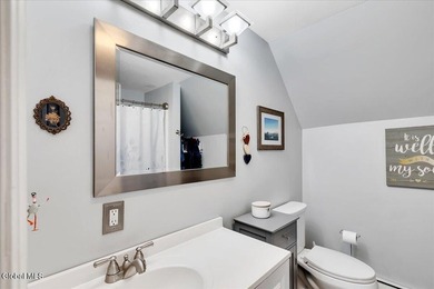 Don't miss this 3-bedroom, 2.5-bath Cape Cod on 0.6 acres - photo 35