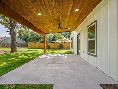 Whether you're searching for a full-time lake retreat or the - photo 8