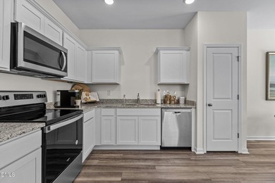 Welcome to Glenn Crossing, a brand new townhome neighborhood - photo 12