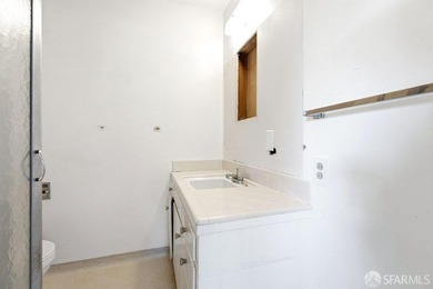 Rare vacant at close Laurel District duplex with long-term - photo 26