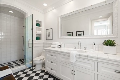 An exceptional opportunity to lease one of the most - photo 28