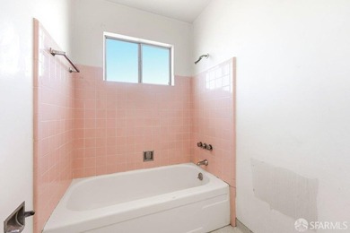 Rare vacant at close Laurel District duplex with long-term - photo 37