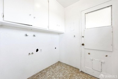 Rare vacant at close Laurel District duplex with long-term - photo 39