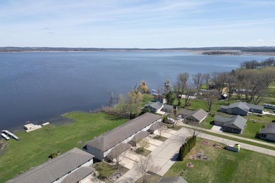 Set on the shores of Lake Puckaway, this exceptional condo - photo 41