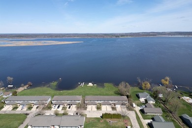 Set on the shores of Lake Puckaway, this exceptional condo - photo 42