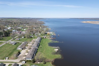 Set on the shores of Lake Puckaway, this exceptional condo - photo 44