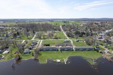Set on the shores of Lake Puckaway, this exceptional condo - photo 46