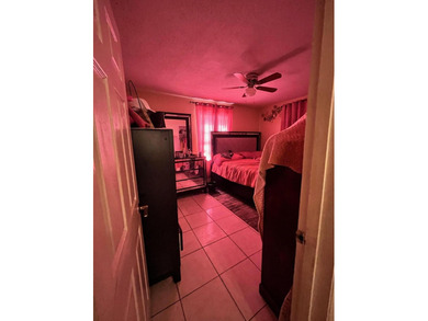 Fantastic investment opportunity or future primary residence! - photo 12