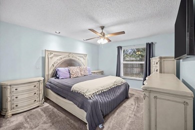 Step into a 3 BEDROOM, 2 BATH POOL HOME on a quarter acre - - photo 14