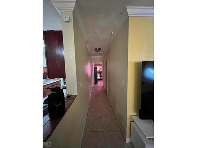 Fantastic investment opportunity or future primary residence! - photo 15