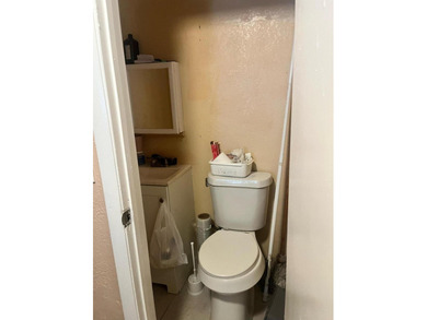 Fantastic investment opportunity or future primary residence! - photo 17