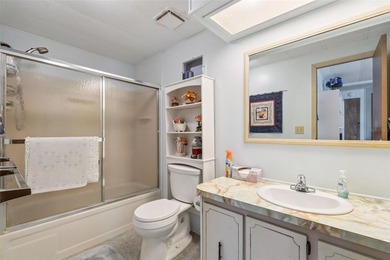 Enjoy relaxed Florida living in the 55+ community of Eustis - photo 21