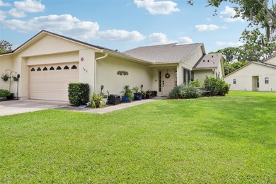 Lake Eustis Condo For Sale in Tavares Florida