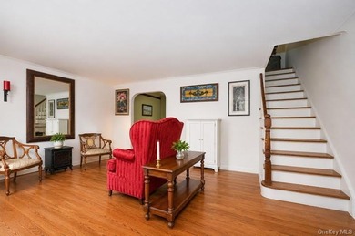 Solid all-brick attached Colonial in prime Flushing location - photo 9