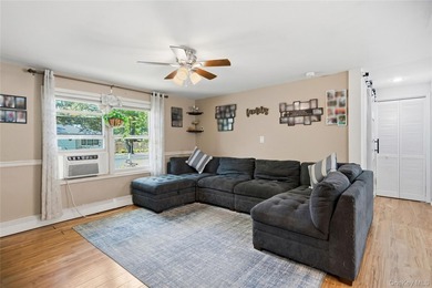 Beautifully maintained 3 bedroom, 2 bath ranch featuring an open - photo 8