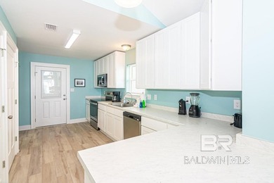 Welcome to Shore Thang, a turnkey Gulf-front retreat offering - photo 10