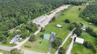 Embrace the Ultimate Country Lifestyle on 5+ Acres! Welcome home - photo 32