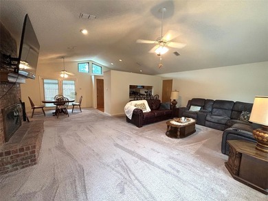 1075 Lake Drive, Kemp, TX 75143 Escape to the lake life in this - photo 7