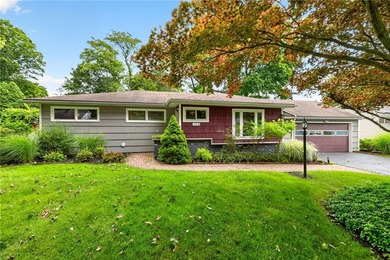 Welcome to easy, one-floor living 3 Bedroom ranch in the highly - photo 1