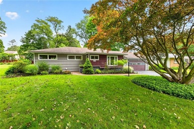 Welcome to easy, one-floor living 3 Bedroom ranch in the highly - photo 4