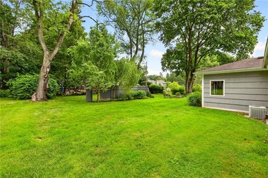 Welcome to easy, one-floor living 3 Bedroom ranch in the highly - photo 5