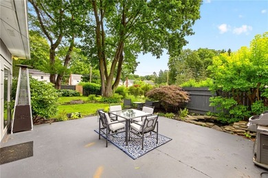 Welcome to easy, one-floor living 3 Bedroom ranch in the highly - photo 8