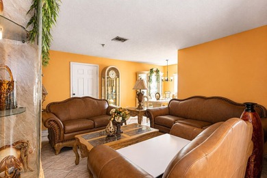 Priced below appraised value for a quick sale, this is a rare - photo 12