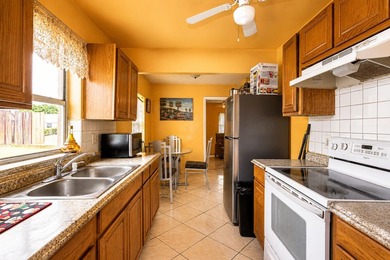 Priced below appraised value for a quick sale, this is a rare - photo 15