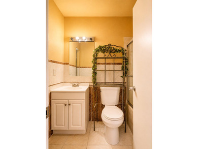 Priced below appraised value for a quick sale, this is a rare - photo 24