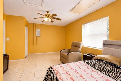 Priced below appraised value for a quick sale, this is a rare - photo 27