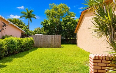 Priced below appraised value for a quick sale, this is a rare - photo 30