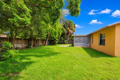 Priced below appraised value for a quick sale, this is a rare - photo 32