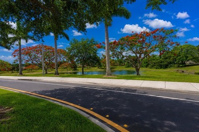 Priced below appraised value for a quick sale, this is a rare - photo 34