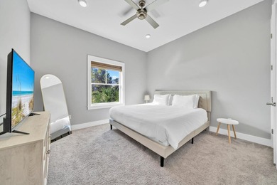 Located in the highly desirable Grande Pointe neighborhood of - photo 44