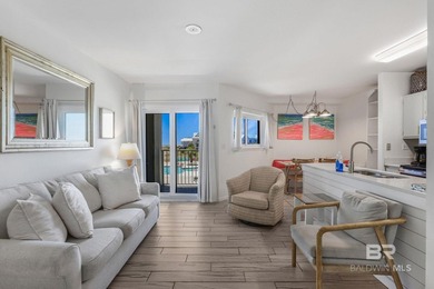 Welcome to this beautifully maintained 2-bedroom, 2-bathroom - photo 2