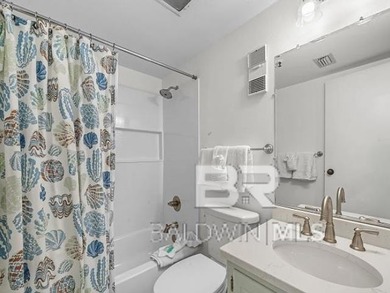 Welcome to this beautifully maintained 2-bedroom, 2-bathroom - photo 3