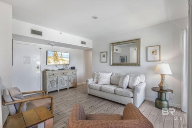 Welcome to this beautifully maintained 2-bedroom, 2-bathroom - photo 4
