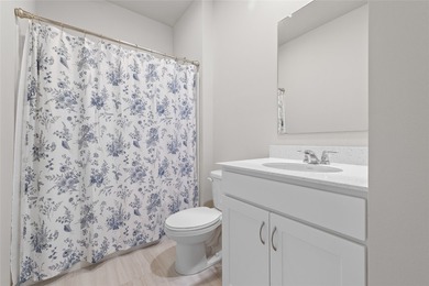 Welcome to this beautiful, like-new ranch home with a peaceful - photo 17
