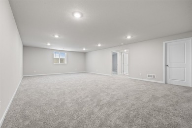 Welcome to this beautiful, like-new ranch home with a peaceful - photo 19