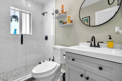 Beautifully updated 2-bedroom home in one of Wilton Manors' most - photo 19