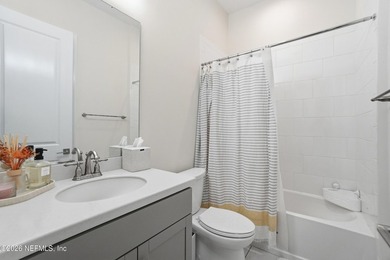 Enjoy peaceful, upscale living in one of Jacksonville's most - photo 25