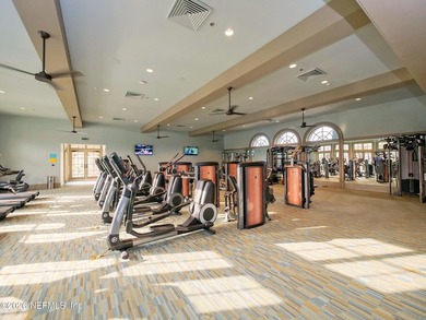 Enjoy peaceful, upscale living in one of Jacksonville's most - photo 34