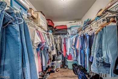 Welcome to this beautifully maintained 2-bedroom, 2-bathroom - photo 43