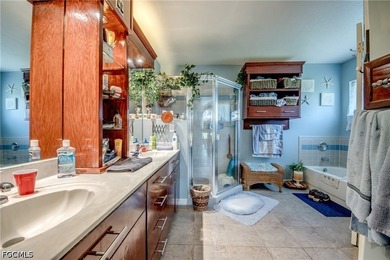 Welcome to this beautifully maintained 2-bedroom, 2-bathroom - photo 44
