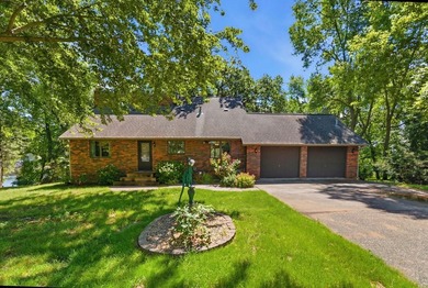 Experience the best of lake living on beautiful Sauk Lake! 1.23 - photo 4