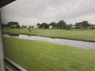 Lake Condo For Sale in Delray Beach, Florida